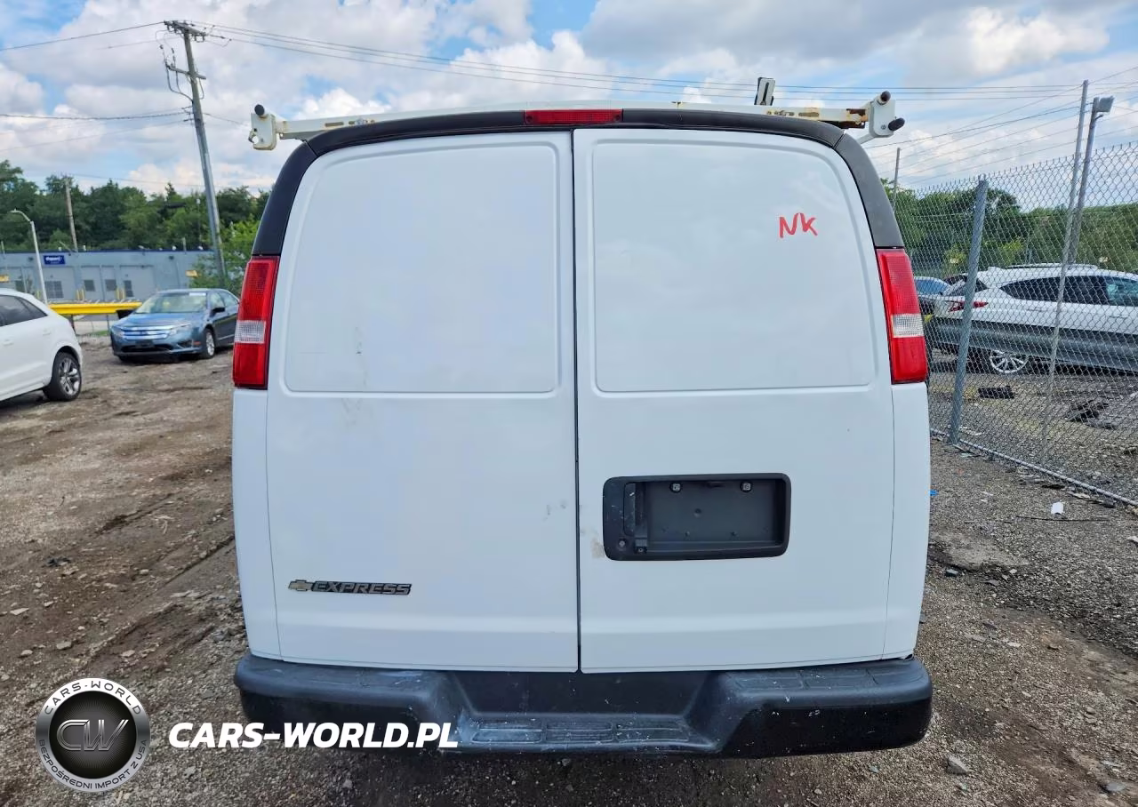 2019 Chevrolet Express G2500 VIN:1GCWGAFP7K1243799 - 6