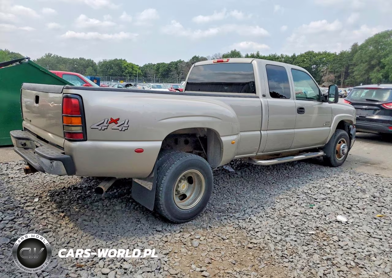 2007 Chevrolet Silverado K3500 VIN:1GCJK39D37E152521 - 3