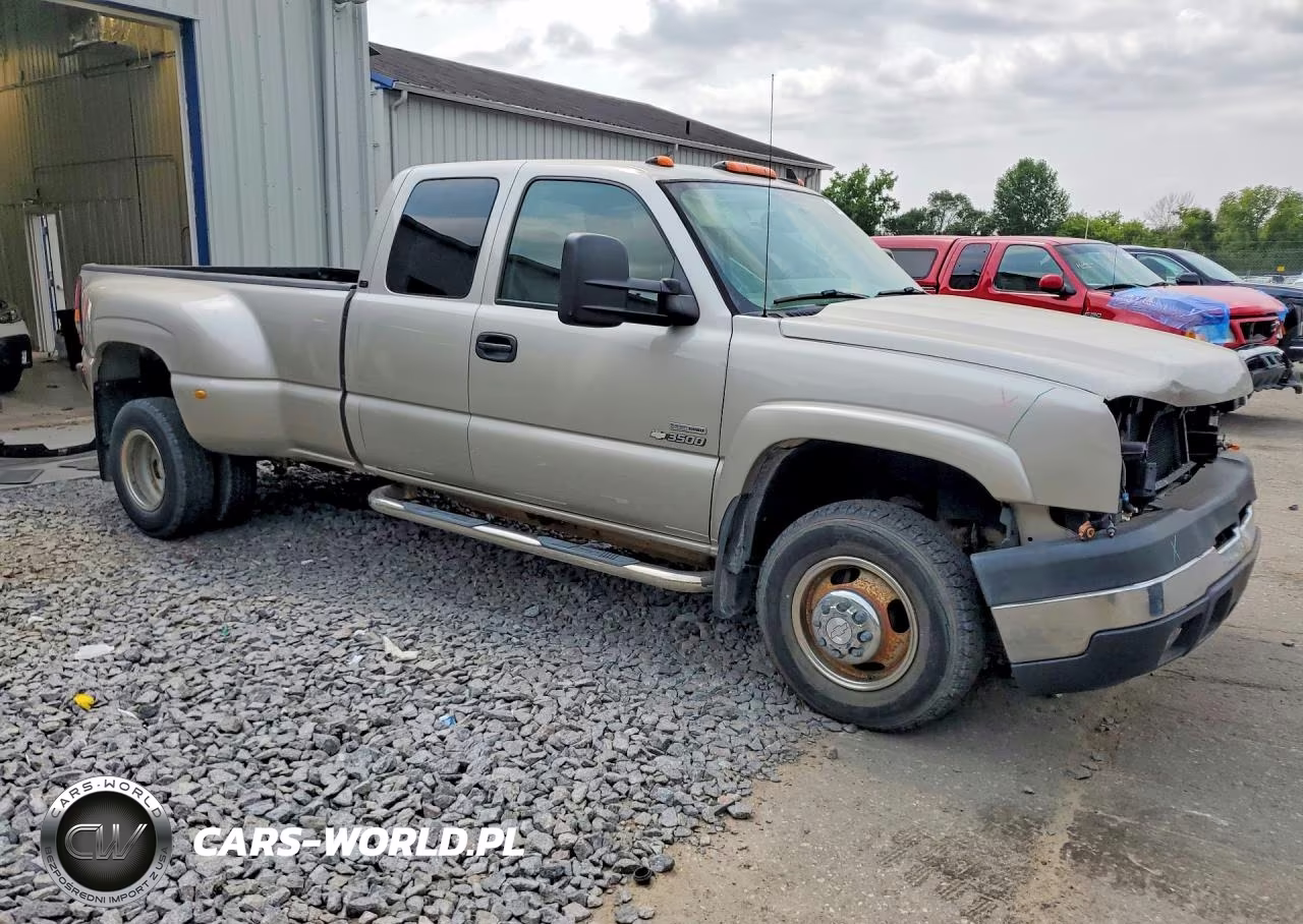 2007 Chevrolet Silverado K3500 VIN:1GCJK39D37E152521 - 4