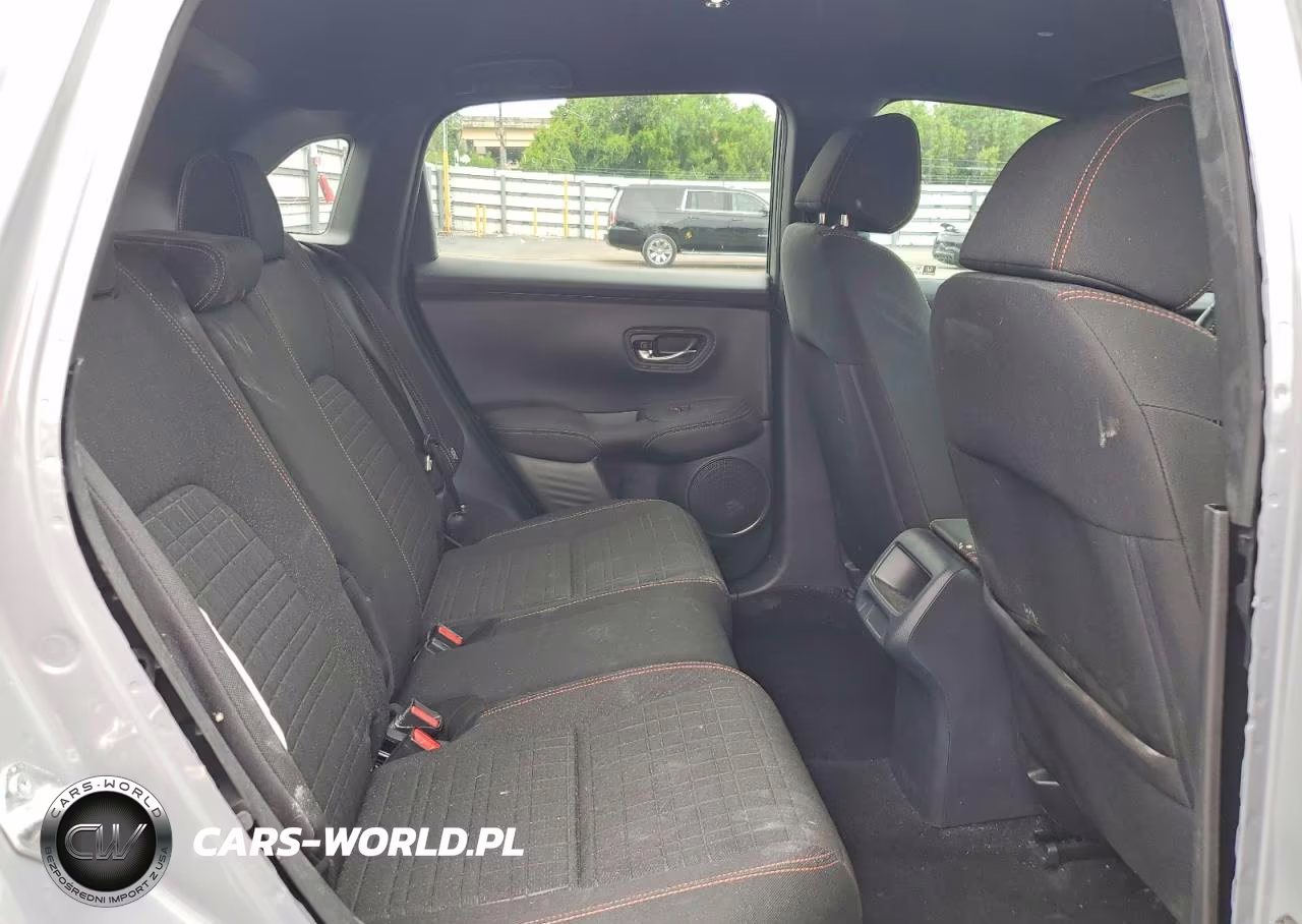 2025 Honda Hr-V Sport VIN:3CZRZ1H58SM703990 - 11