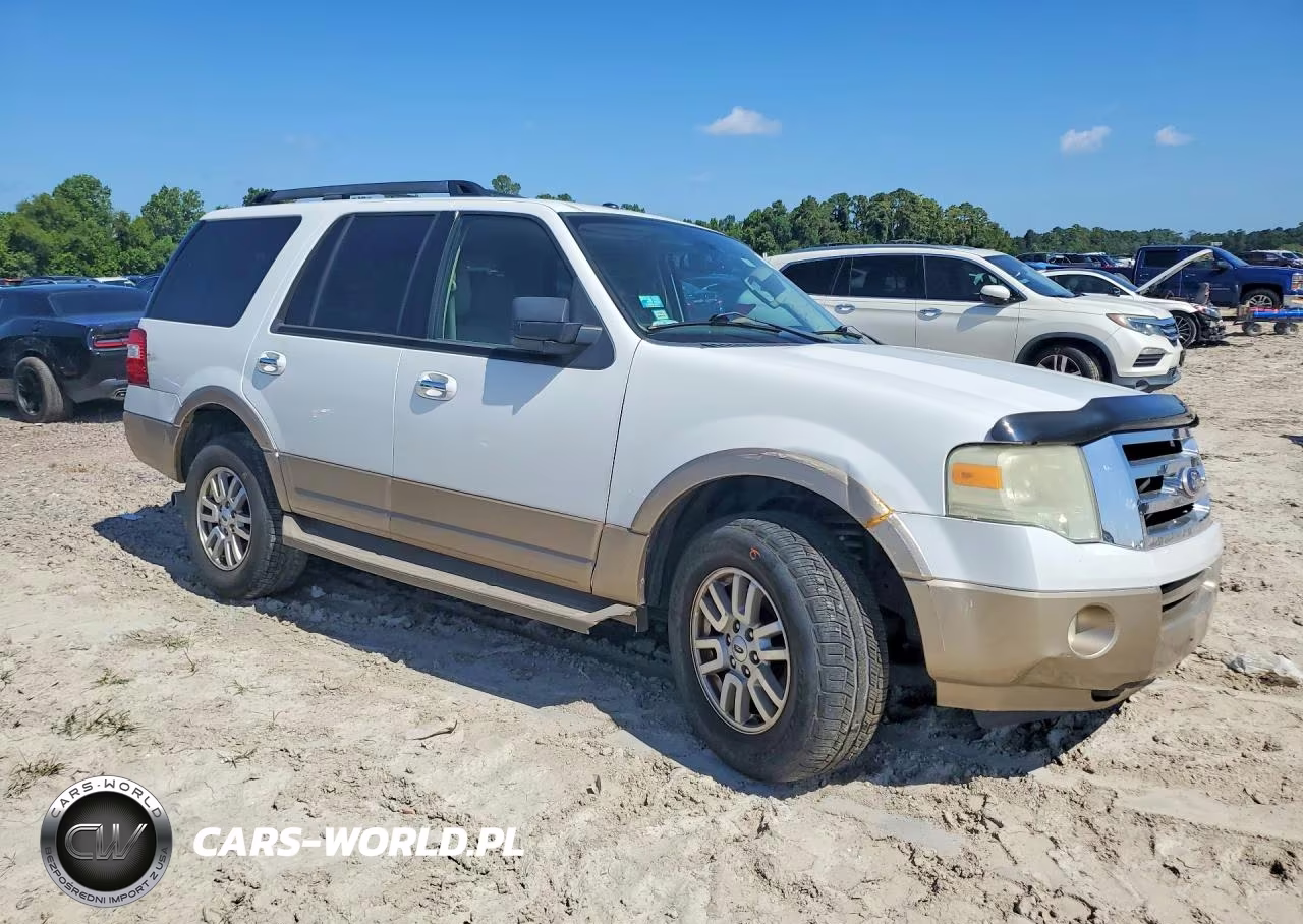 2011 Ford Expedition Xlt VIN:1FMJU1H51BEF46404 - 4