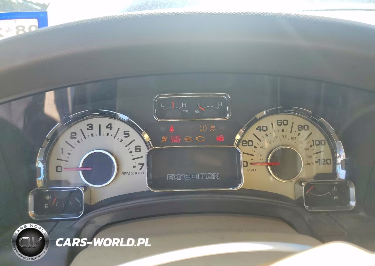 2011 Ford Expedition Xlt VIN:1FMJU1H51BEF46404 - 9