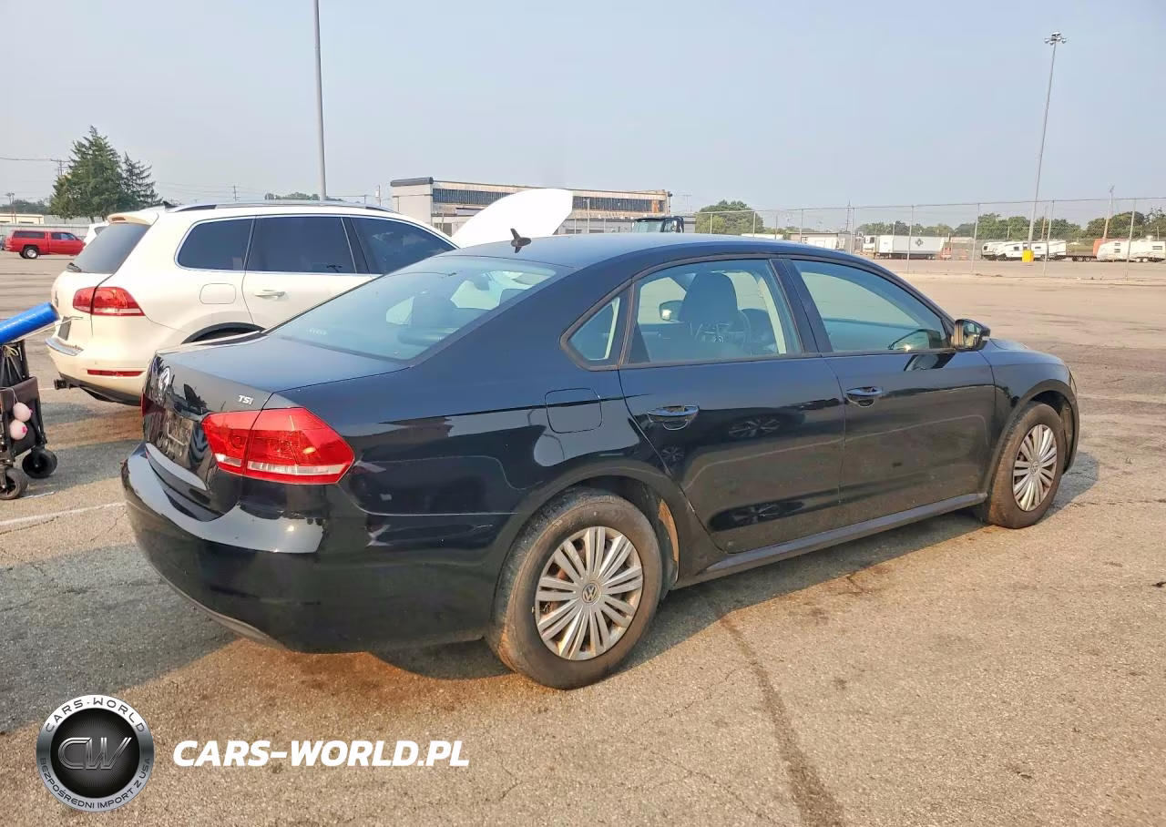 2015 Volkswagen Passat S VIN:1VWAS7A32FC071317 - 3