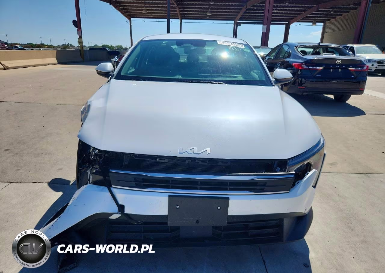 2025 Kia K4 Lxs VIN:3KPFT4DE3SE034149 - 5