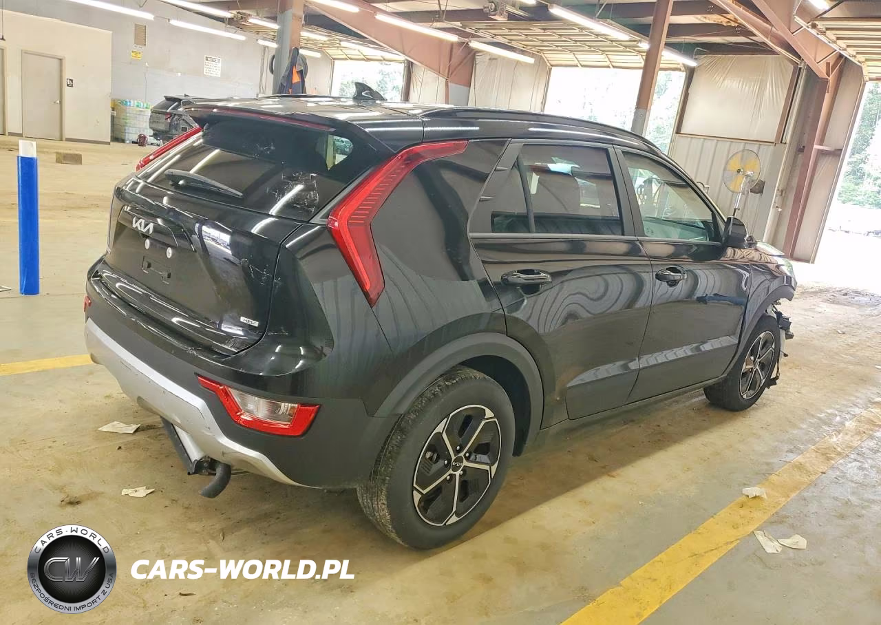 2025 Kia Niro Lx VIN:KNDCP3LE0S5306056 - 3