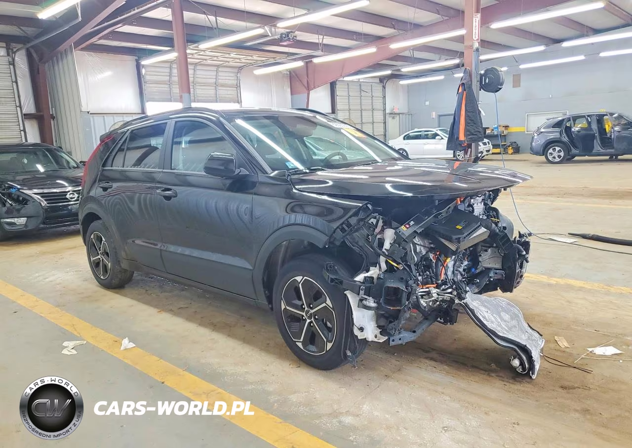 2025 Kia Niro Lx VIN:KNDCP3LE0S5306056 - 4