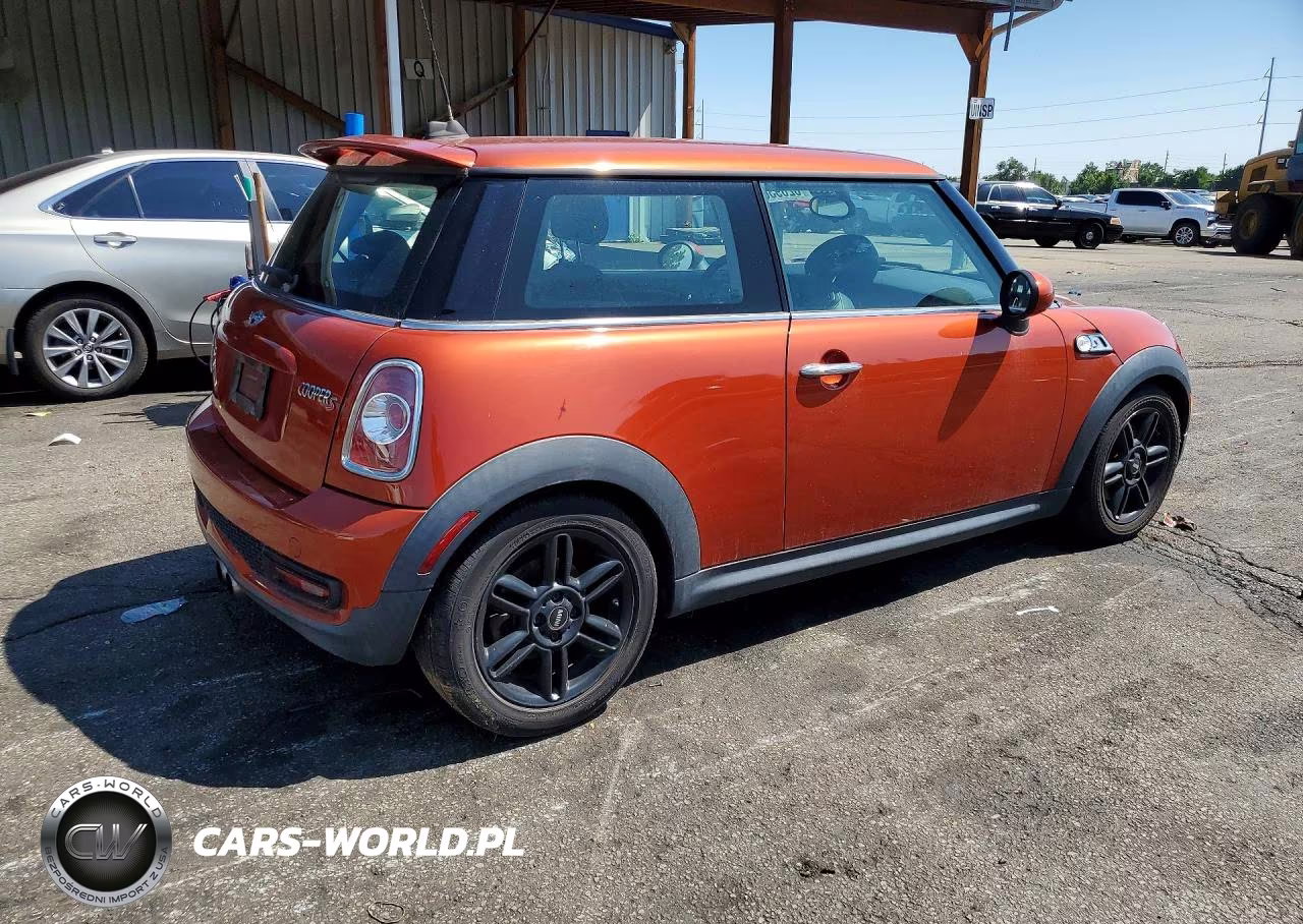 2013 Mini Cooper S VIN:WMWSV3C59DT389371 - 3
