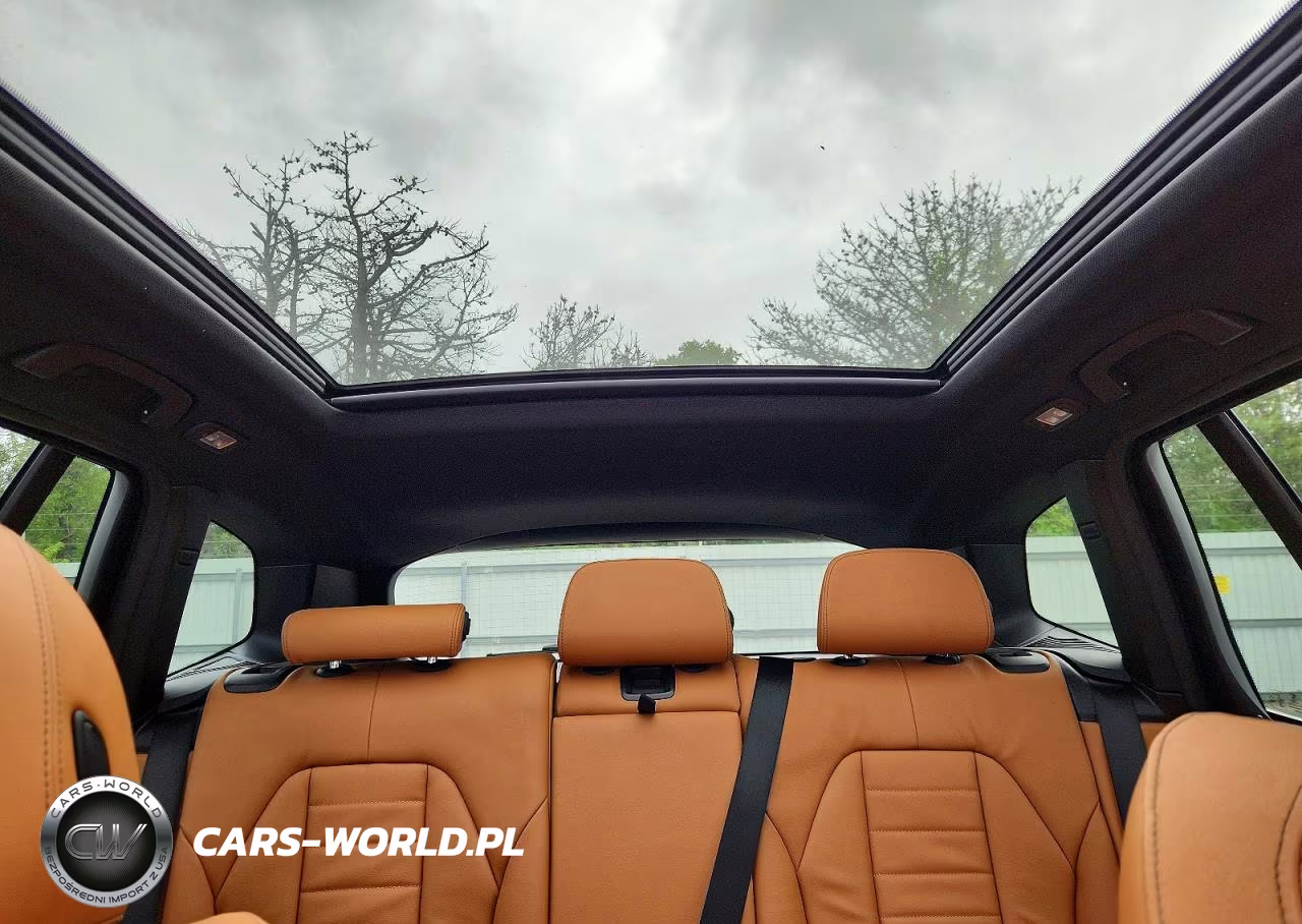 2019 BMW X3 xDrive30I VIN:5UXTR9C58KLR05519 - 10