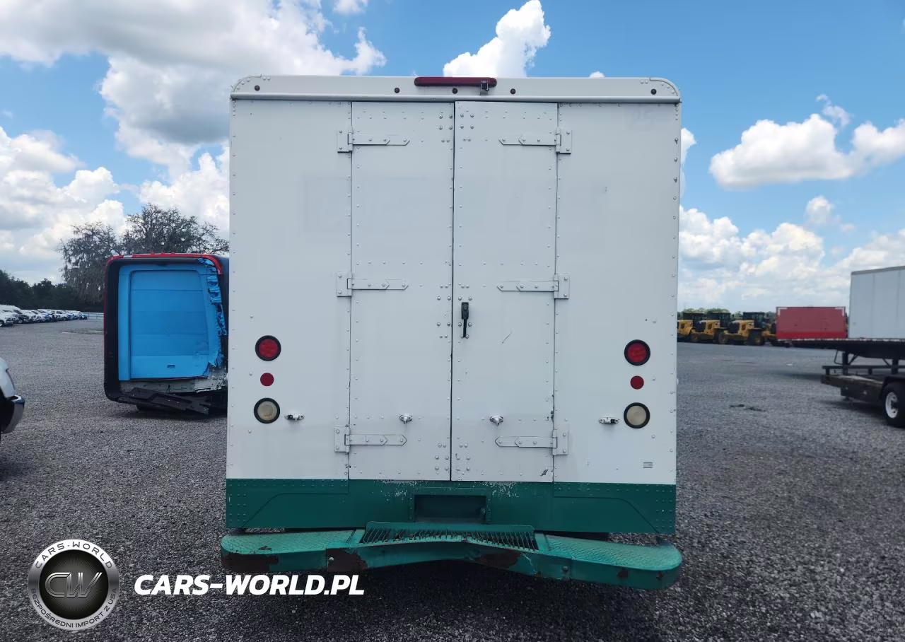 2012 Workhorse W62 Delivery Truck VIN:5B4LFG2E3C3448674 - 6