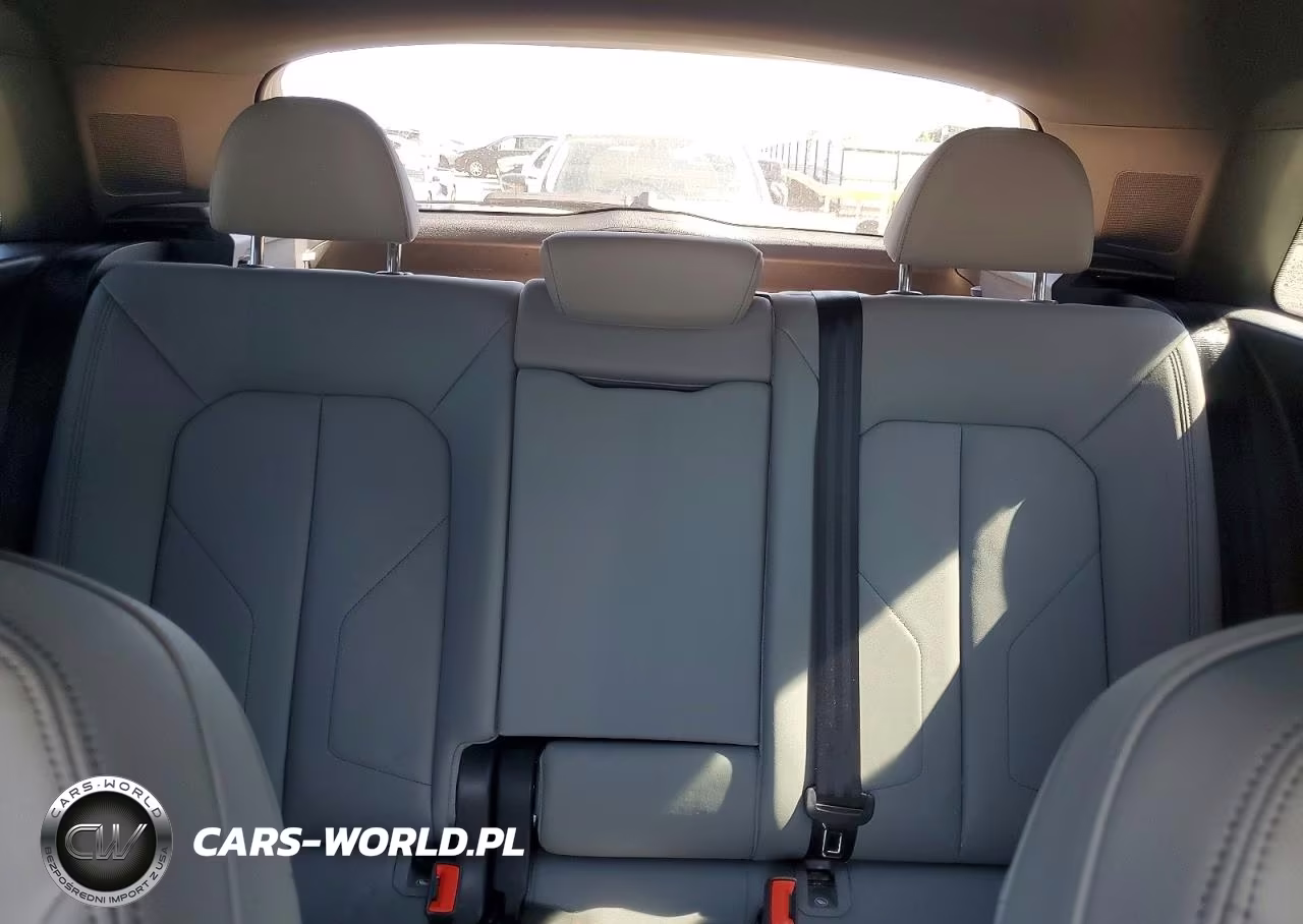 2020 Audi Q3 Prestige S-Line VIN:WA1FECF32L1011850 - 10
