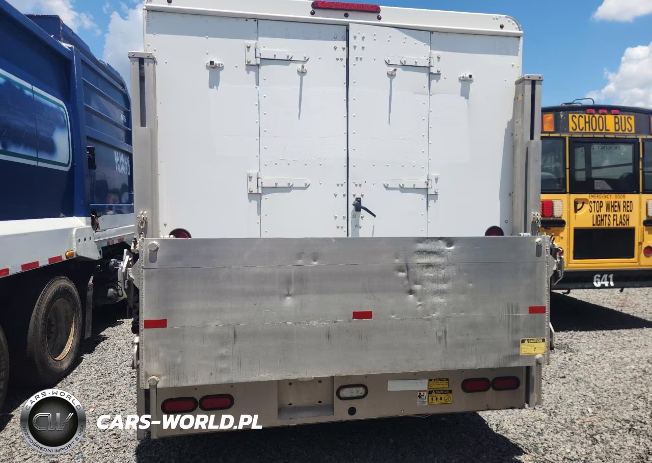 2009 Workhorse W42 Delivery Truck VIN:5B4KPD27893436960 - 6