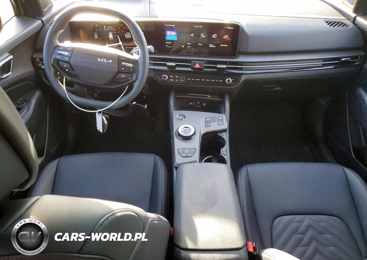 2026 Kia Sportage X Line VIN:KNDPYDDH8T7303098 - 8