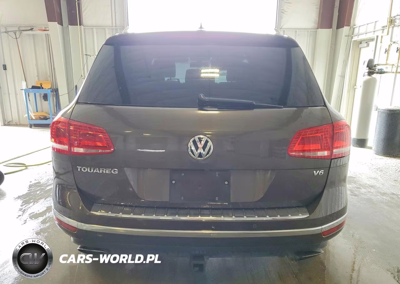2015 Volkswagen Touareg V6 VIN:WVGEF9BP8FD006824 - 6