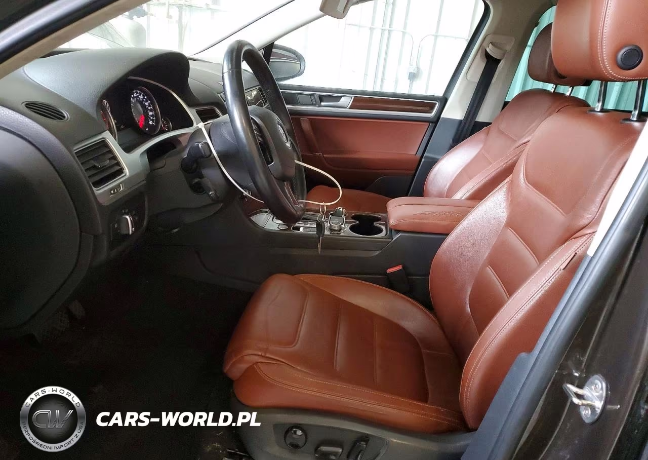 2015 Volkswagen Touareg V6 VIN:WVGEF9BP8FD006824 - 7