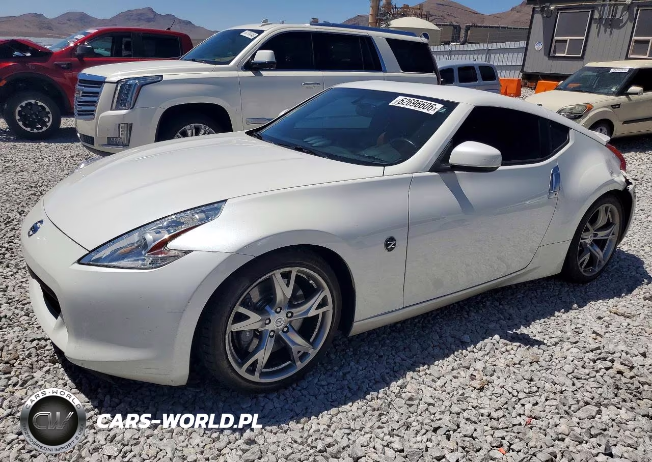 2009 Nissan 370Z Base