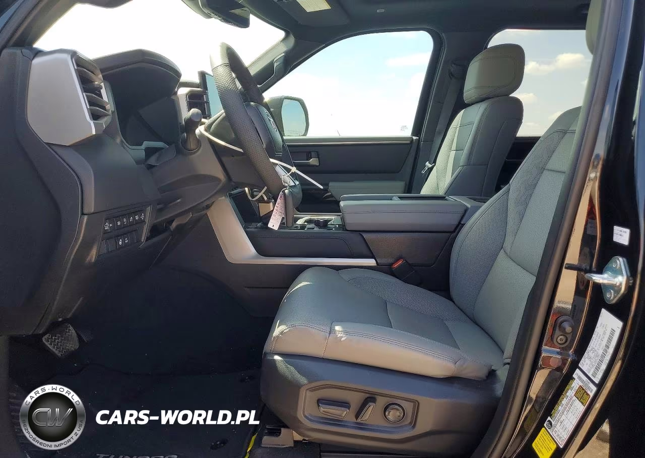 2025 Toyota Tundra Limited VIN:5TFWA5DB1SX329512 - 7