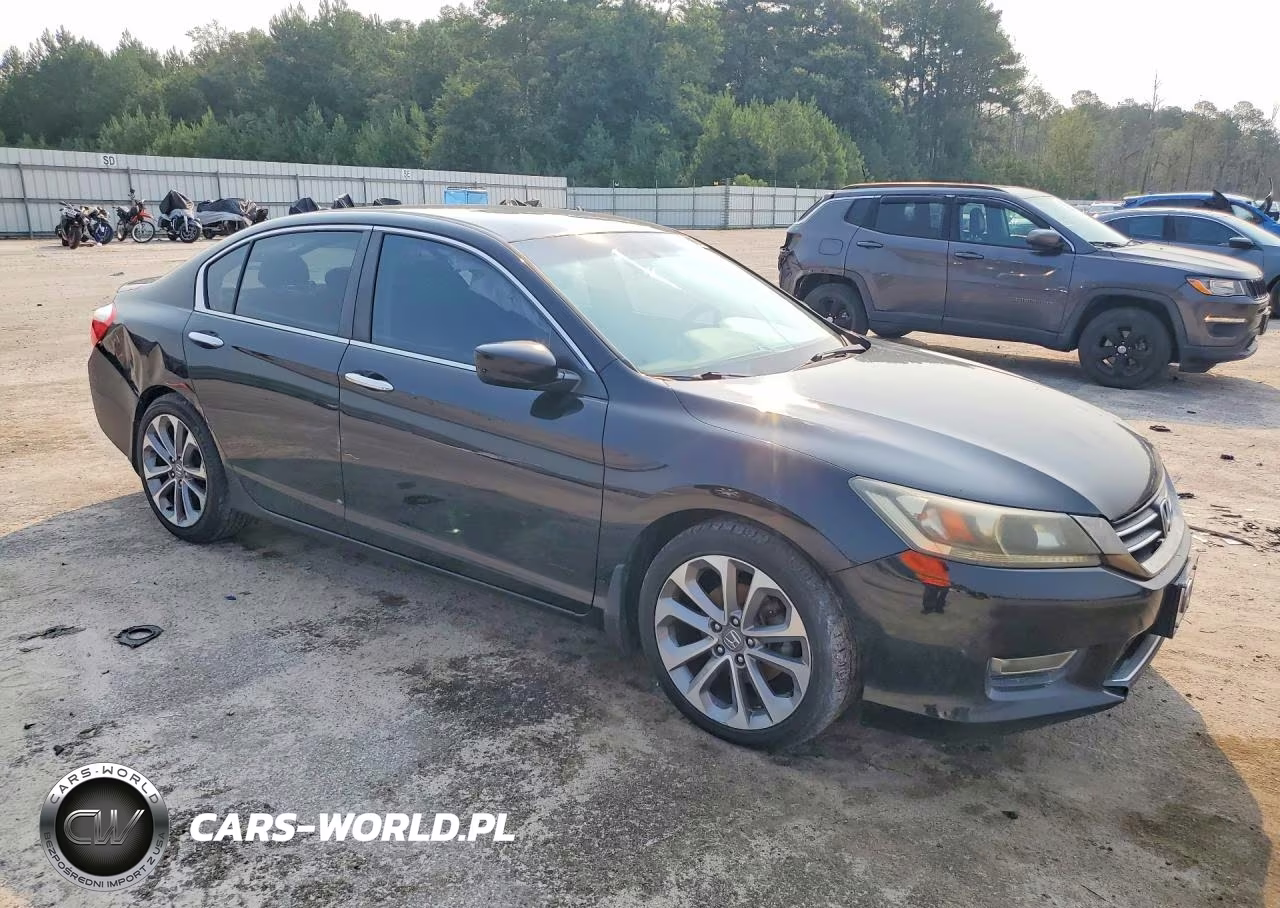 2013 Honda Accord Sport VIN:1HGCR2F5XDA081124 - 4