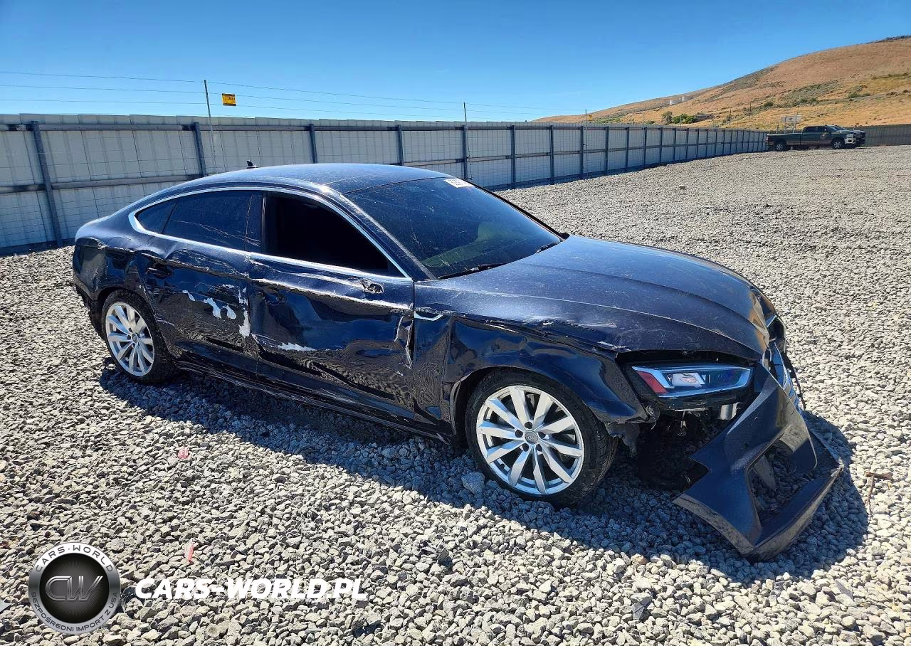 2018 Audi A5 Prestige VIN:WAUCNCF55JA063090 - 4
