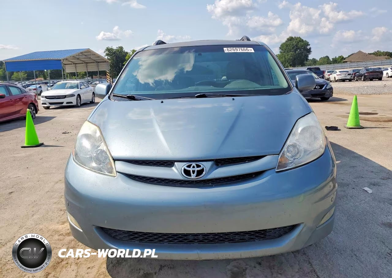2010 Toyota Sienna Xle VIN:5TDYK4CCXAS337610 - 5