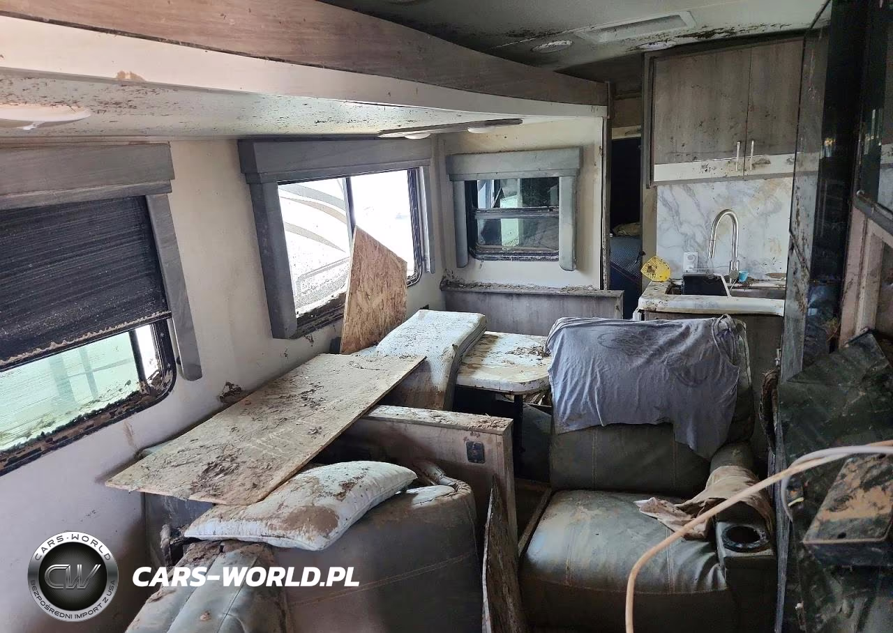 2022 Grand Design Imagine Camper VIN:573TE3025N5508890 - 5
