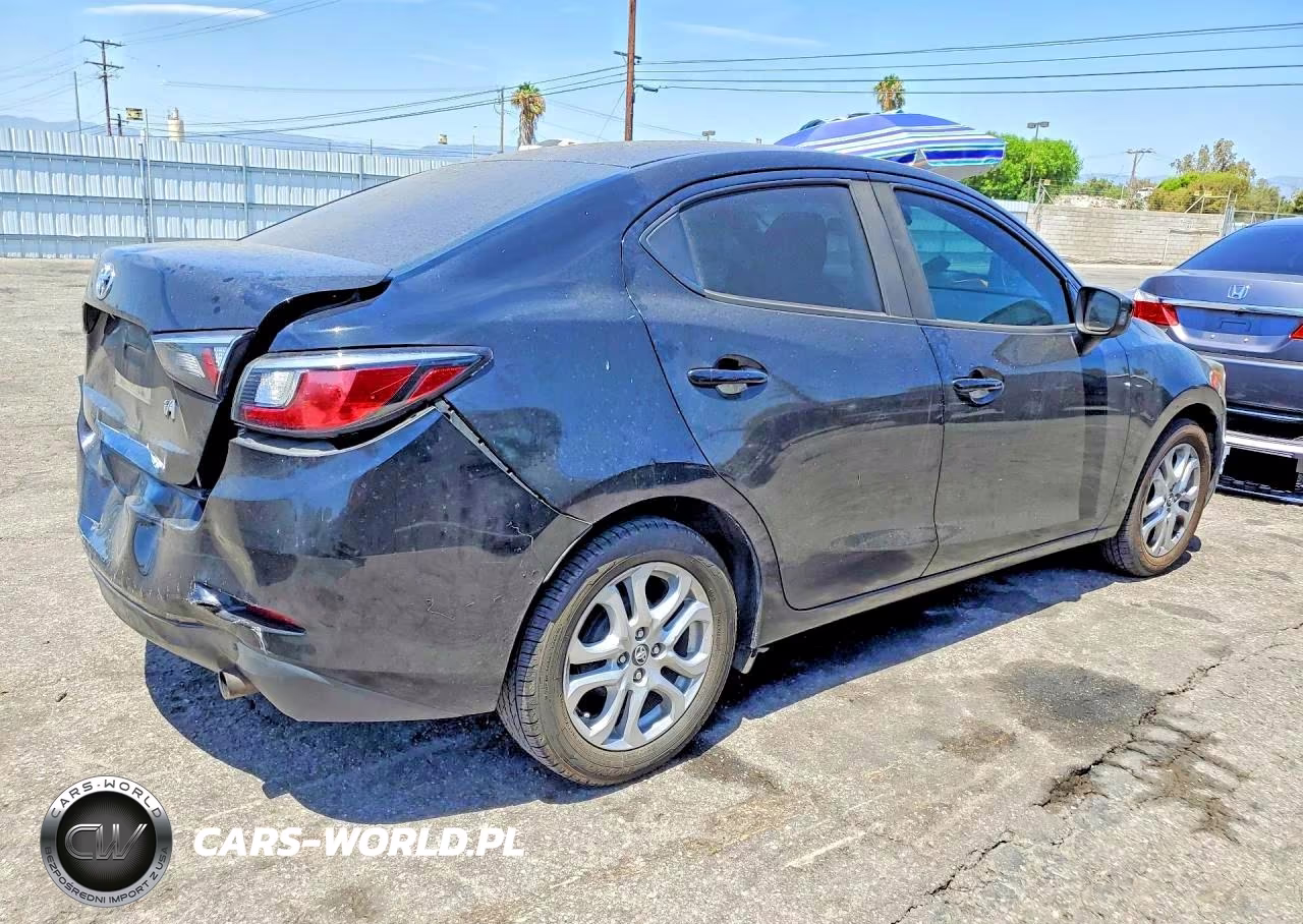 2017 Toyota Yaris Ia Base VIN:3MYDLBYV8HY192887 - 4