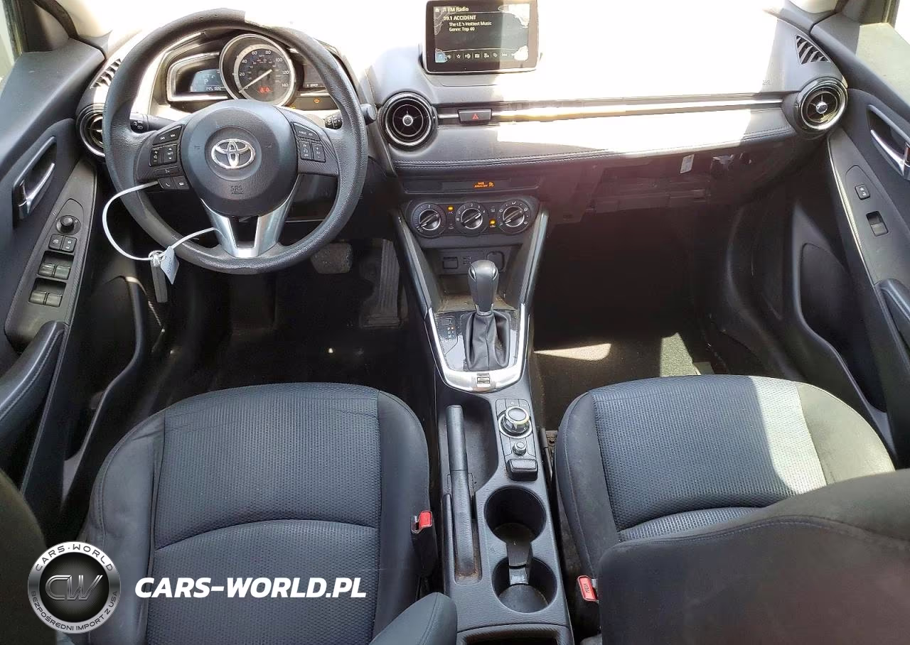 2017 Toyota Yaris Ia Base VIN:3MYDLBYV8HY192887 - 9