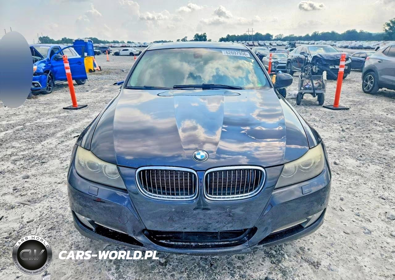 2011 BMW 335 Xi VIN:WBAPL5C51BA920160 - 5