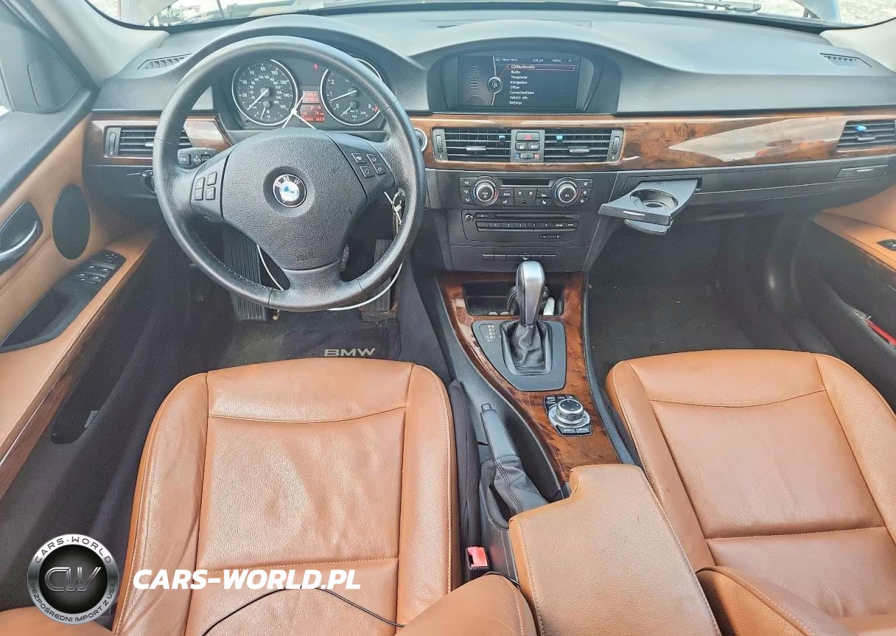 2011 BMW 335 Xi VIN:WBAPL5C51BA920160 - 8