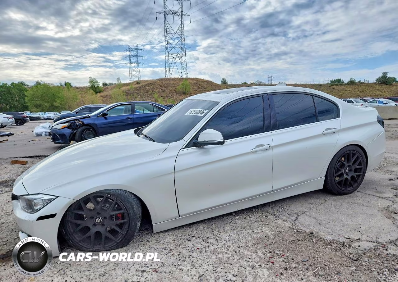 2015 BMW 328 Xi – zdjęcie 1 z 12