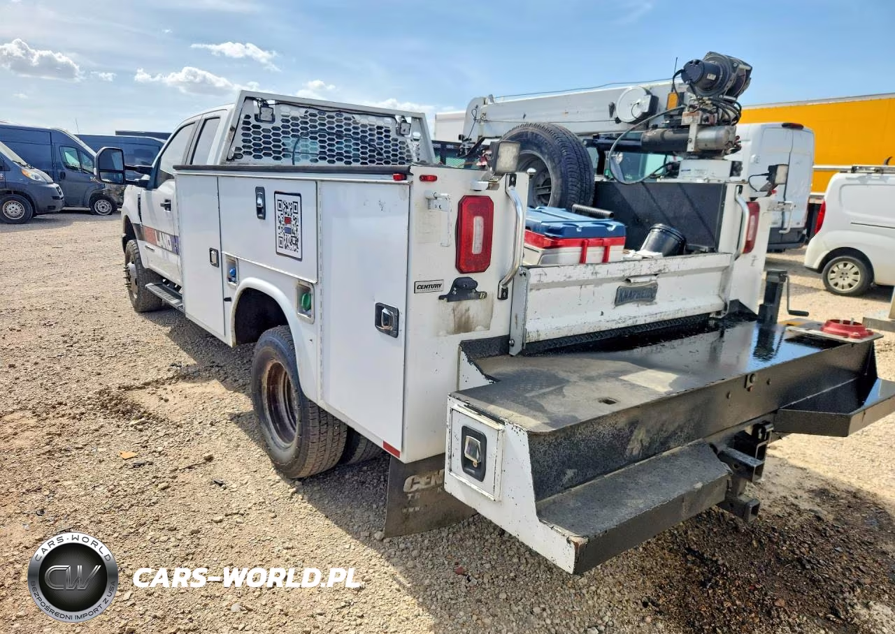 2019 Ford F350 Super - Delivery Truck VIN:1FD8X3HT6KEG56140 - 2