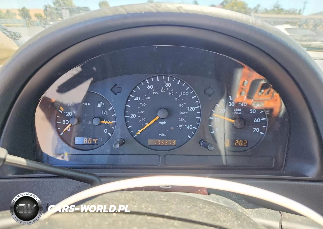 2002 Mercedes-Benz Ml 500 VIN:4JGAB75EX2A302982 - 9