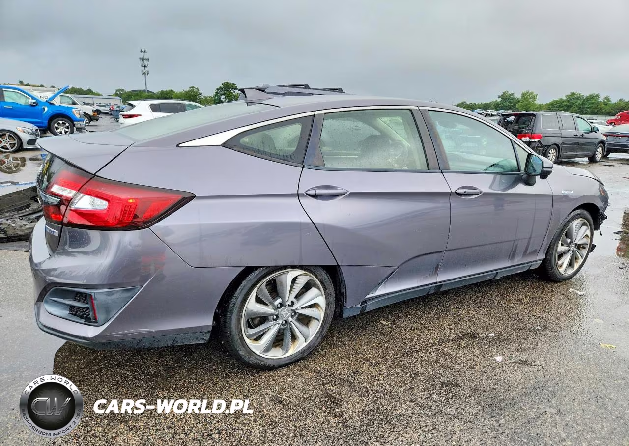 2018 Honda Clarity VIN:JHMZC5F14JC023730 - 3