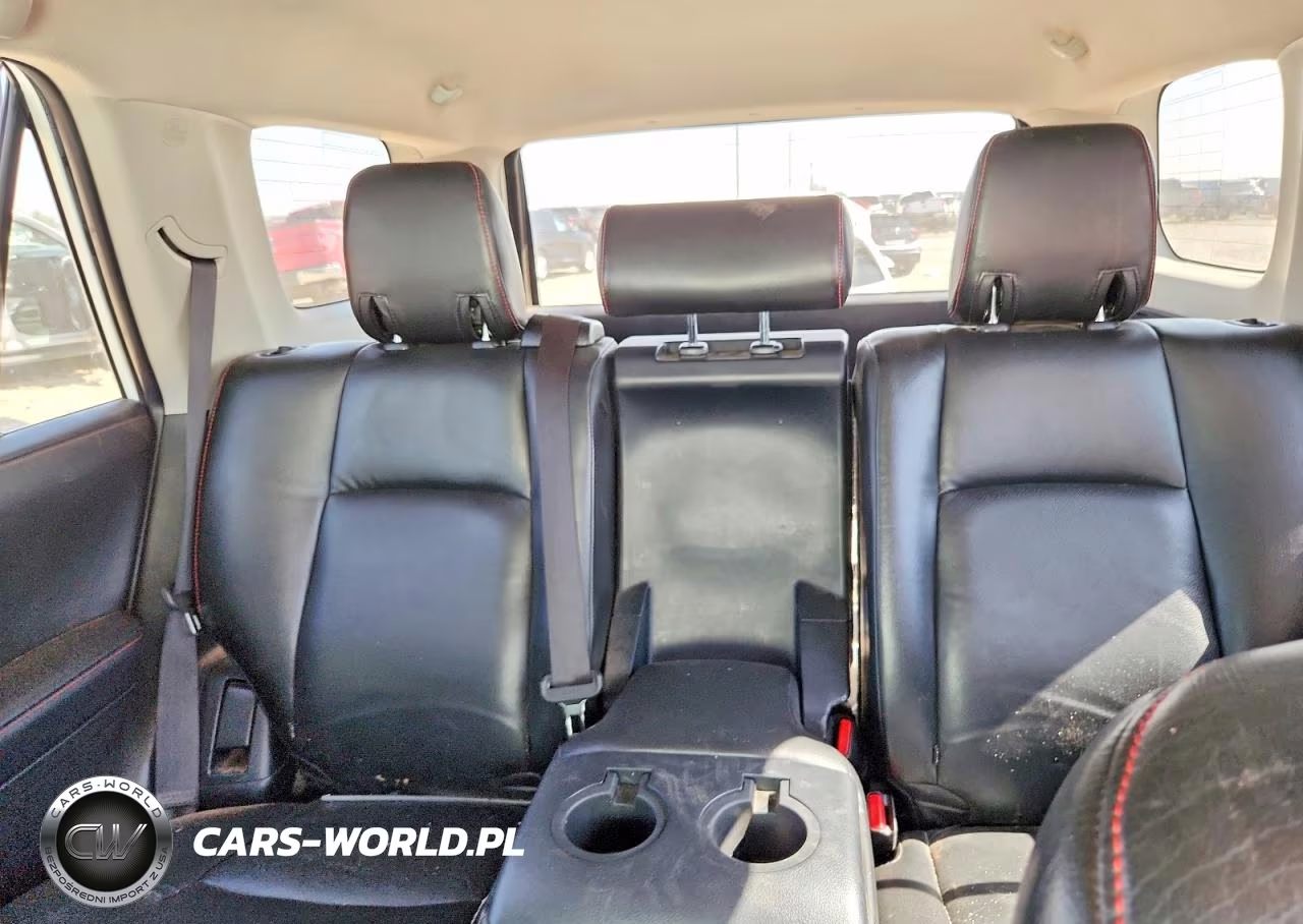 2018 Toyota 4Runner Trd Off-Road VIN:JTEBU5JR1J5528623 - 10