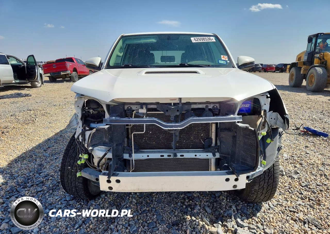 2018 Toyota 4Runner Trd Off-Road VIN:JTEBU5JR1J5528623 - 5