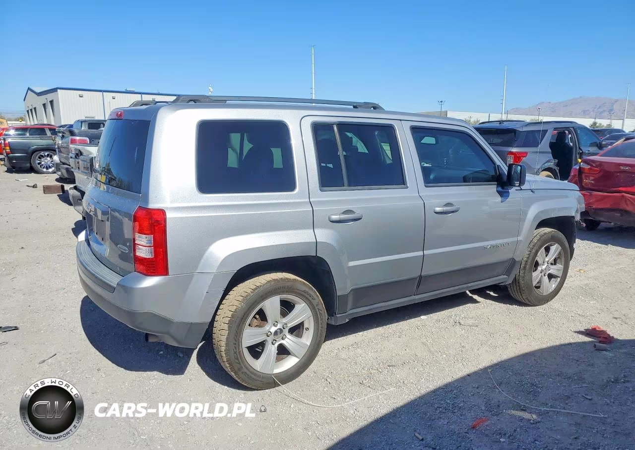 2014 Jeep Patriot Latitude VIN:1C4NJRFB9ED761528 - 3