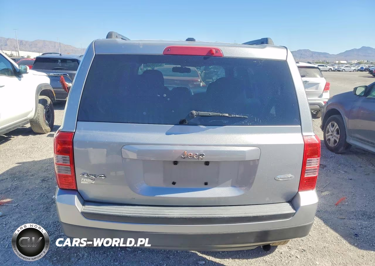 2014 Jeep Patriot Latitude VIN:1C4NJRFB9ED761528 - 6