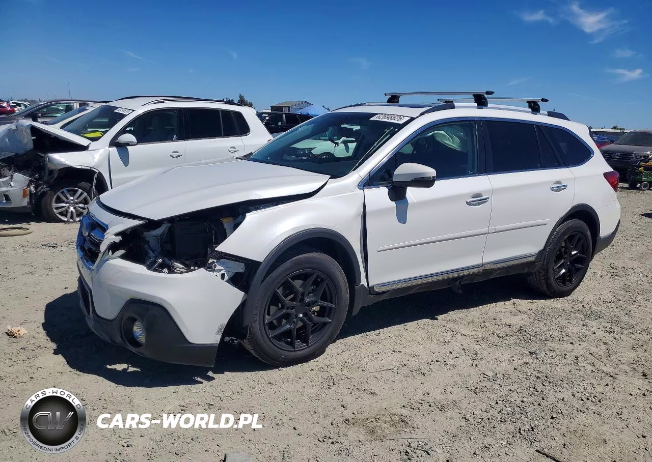 2019 Subaru Outback Touring VIN:4S4BSETCXK3299015 - 1