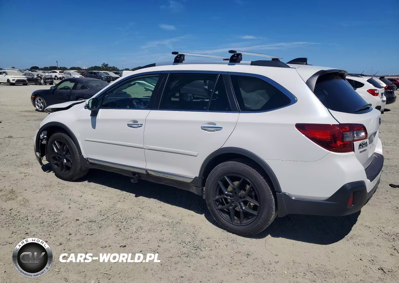 2019 Subaru Outback Touring VIN:4S4BSETCXK3299015 - 2
