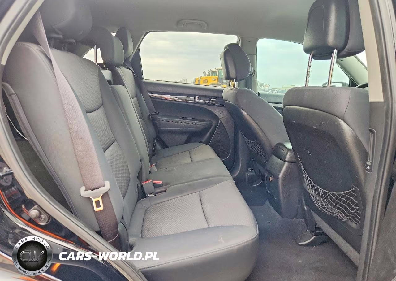 2012 Kia Sorento Lx VIN:5XYKT3A14CG307792 - 11