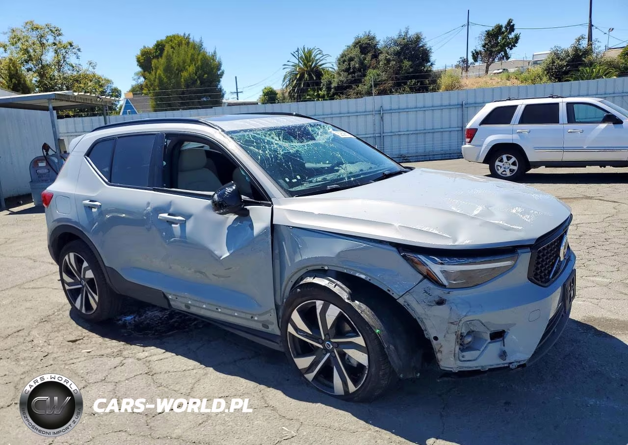 2024 Volvo Xc40 Ultimate VIN:YV4L12UM2R2299864 - 4
