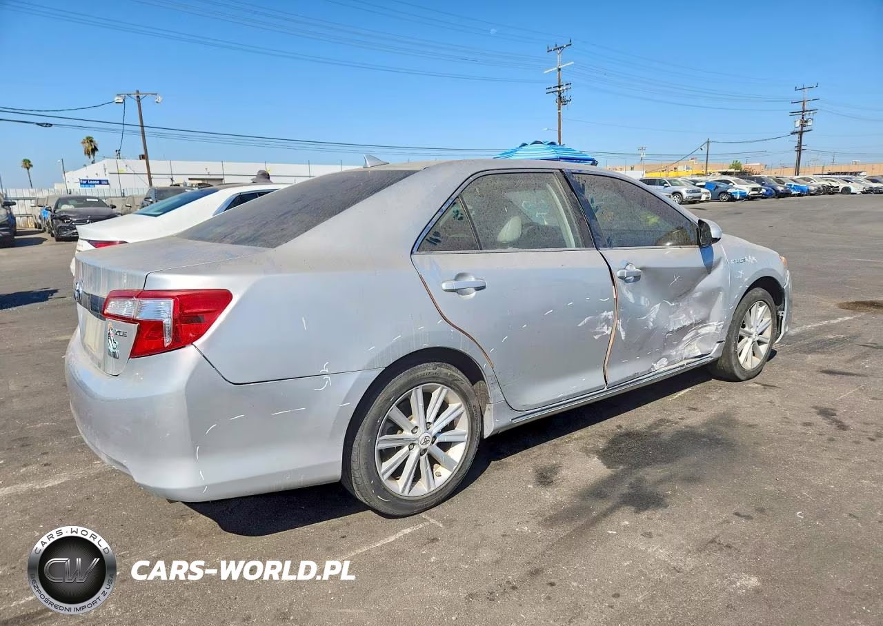 2012 Toyota Camry Hybrid Xle VIN:4T1BD1FK2CU043713 - 3