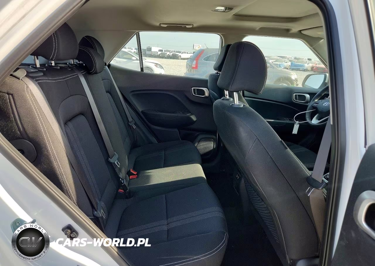 2026 Hyundai Venue Sel VIN:KMHRC8A3XTU436515 - 10