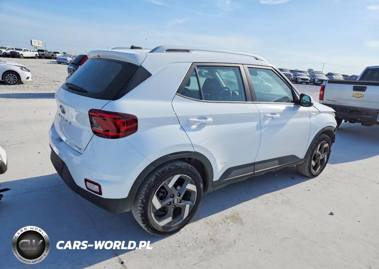 2026 Hyundai Venue Sel VIN:KMHRC8A3XTU436515 - 3