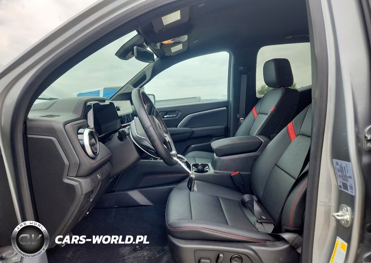 2025 Chevrolet Colorado Z71 VIN:1GCPTDEK1S1195904 - 7