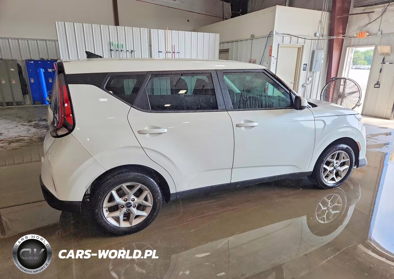 2023 Kia Soul Lx VIN:KNDJ23AU0P7870642 - 3