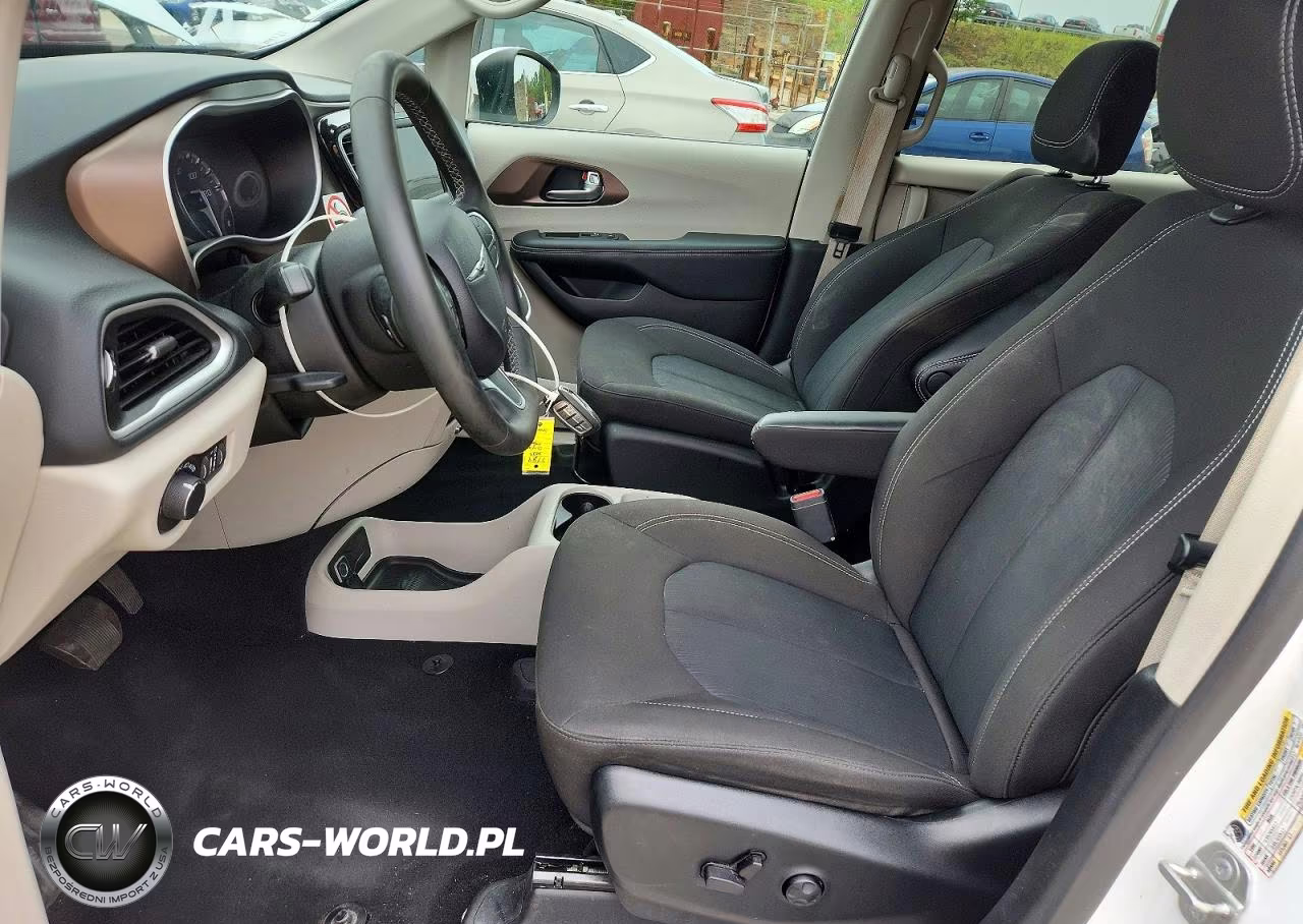 2023 Chrysler Voyager Lx VIN:2C4RC1CGXPR548679 - 7