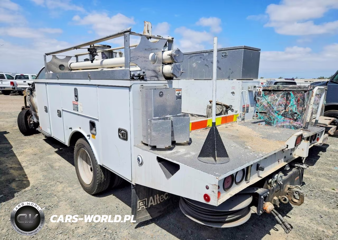 2017 Ford F550 Super Duty Cable Placer Bucket Truck VIN:1FDUF5GTXHEC48067 - 3
