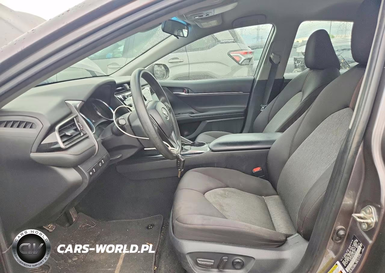 2019 Toyota Camry Le VIN:4T1B11HK4KU194847 - 7