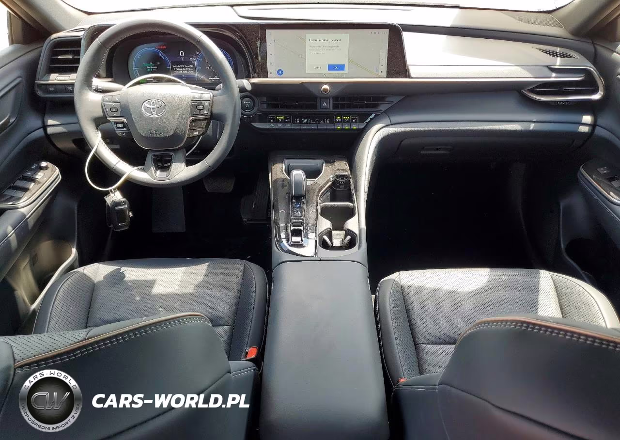 2026 Toyota Crown Xle VIN:JTDAAAAF5T3044671 - 8