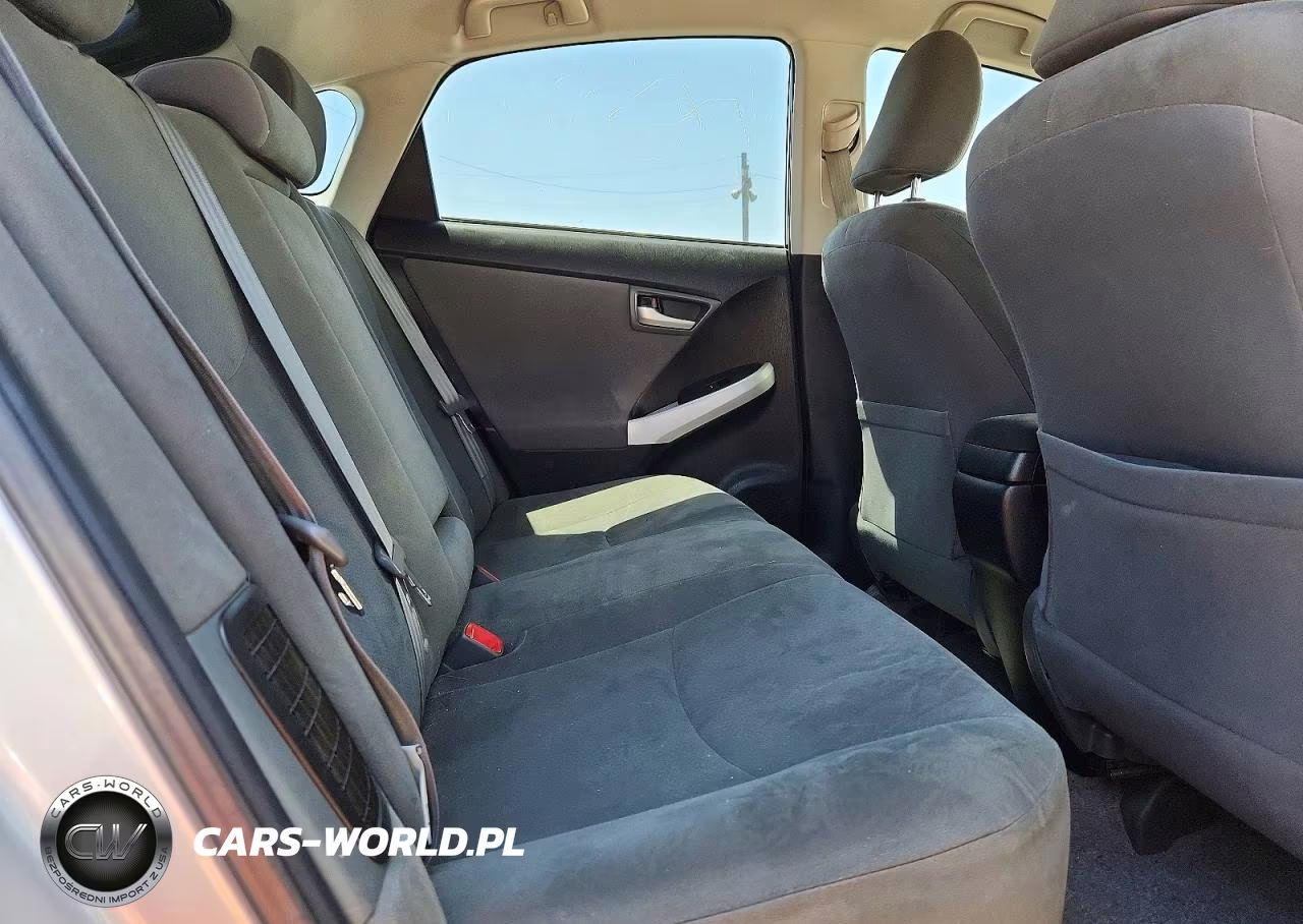 2012 Toyota Prius Two VIN:JTDKN3DU9C5513182 - 11